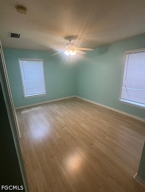 3 bed, 2.0 bath, 1425 sqft, $1,700 — Photo 3