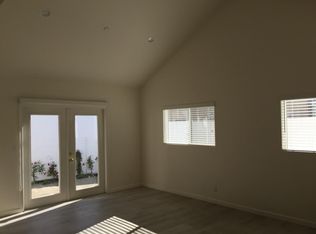5614 Stansbury Ave, Sherman Oaks, CA 91401