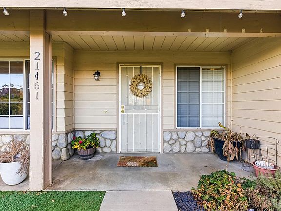 4th image of 21461 Silver Dr