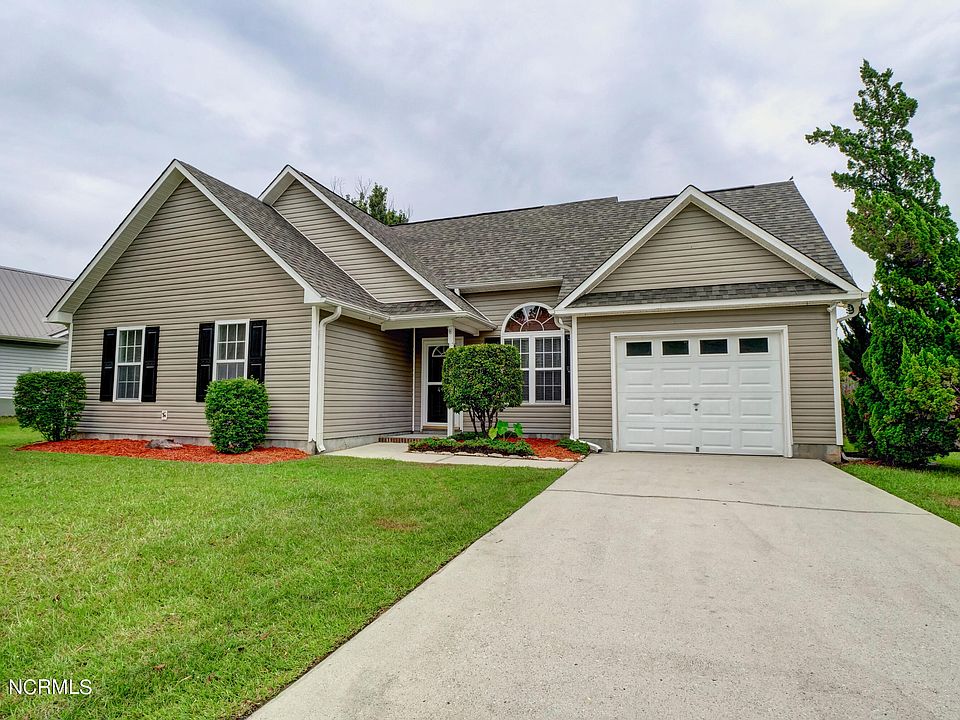 1st image of 452 Maple Branches Dr SE