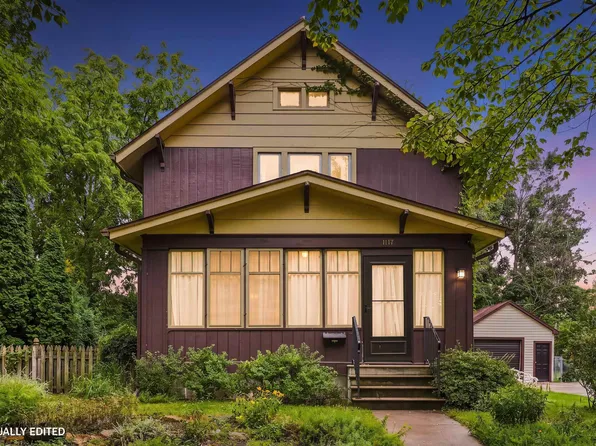 1117 State St, Cedar Falls, IA 50613