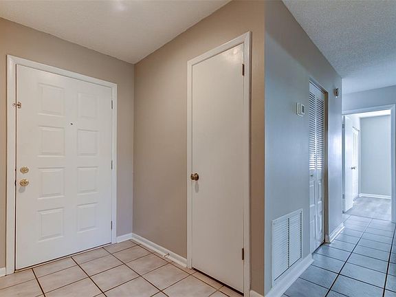 3rd image of 4947 Pennsbury Dr