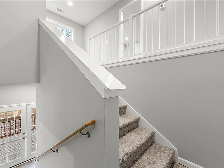 450 Oliver Ridge Dr — Photo 53