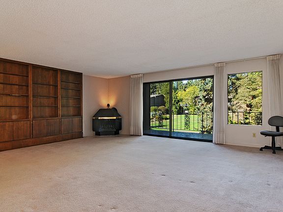 3rd image of 13035 15th Ave NE