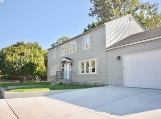1205 Roberdeau St, Richland, WA 99354