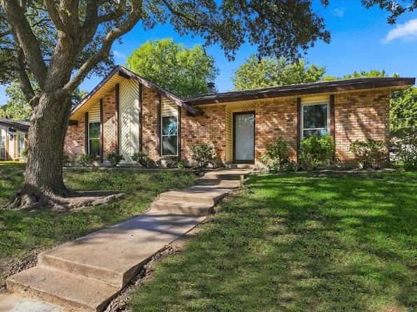 738 Timberdale St, Grand Prairie, TX 75052