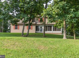 126 Fairfield Dr, Barto, PA 19504