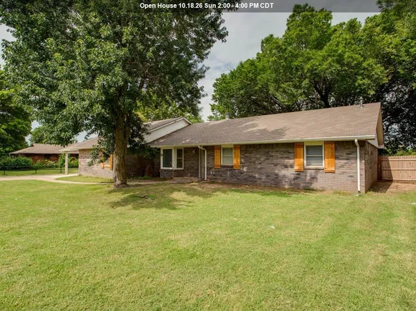4212 Unruh Dr, Enid, OK 73703