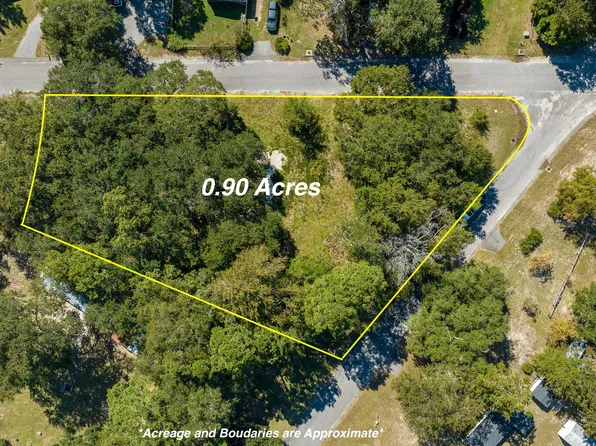 102 Catfish Landing Cir, Bonneau, SC 29431
