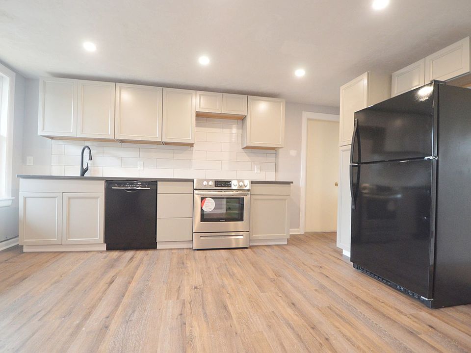 150 4th Street 150 4th St Leominster MA Zillow