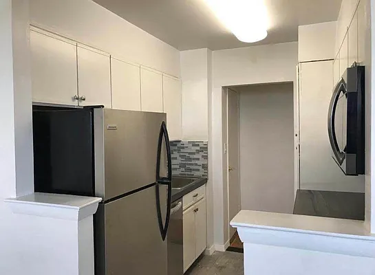 Rented by Midbrook Realty, LLC | media 18