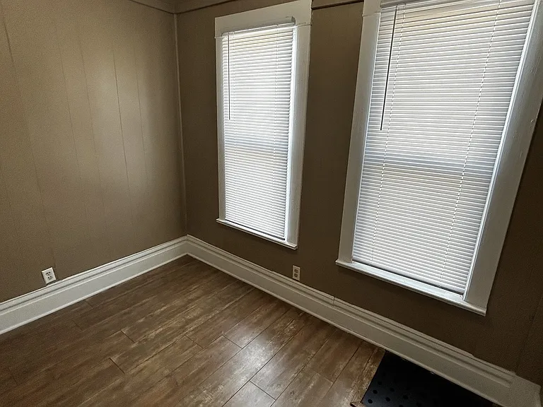 3 bed, 1.0 bath, $1,700 — Photo 7