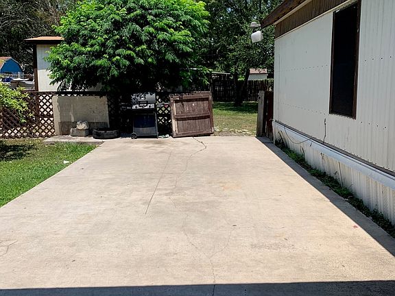 5th image of 1322 Lila St