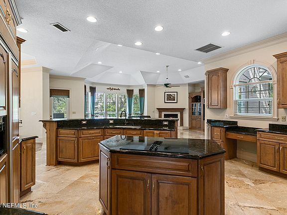 3rd image of 1336 CHARTER Court E
