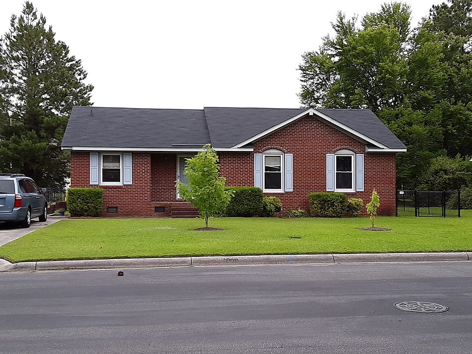1st image of 203 Singletree Dr