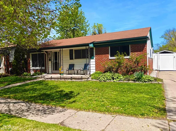 28300 Roy St, Saint Clair Shores, MI 48081