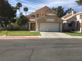 8421 Oyster Dr, Las Vegas, NV 89128