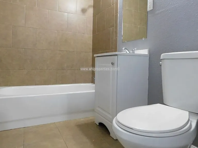 3043 Holiday Dr SW — Photo 9