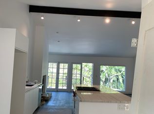 596 Dryad Rd, Santa Monica, CA 90402