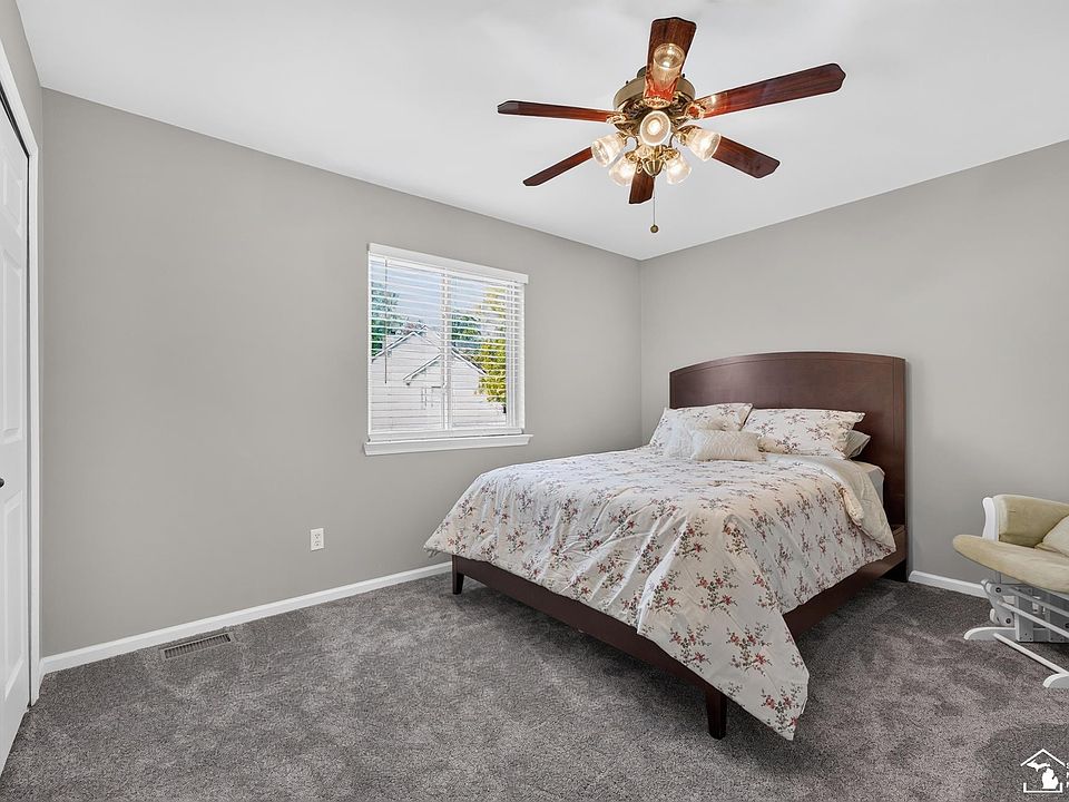 23346 Fredericks Dr, photo 29