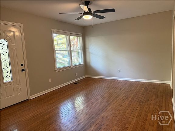 4th image of 120 Habersham Dr
