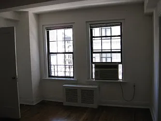 Rented by Classic Marketing- 530 Park1