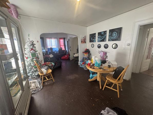 milwaukee-wisconsin-448377875 picture