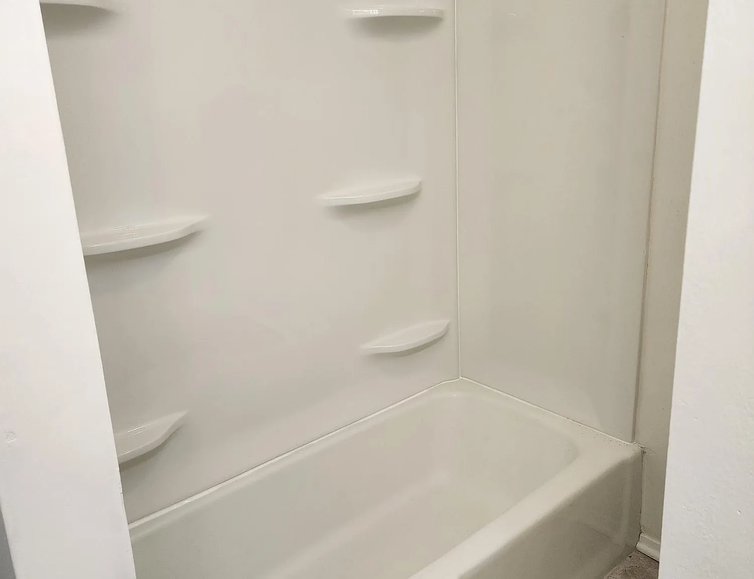 2 bed, 900 sqft, $1,000 — Photo 3