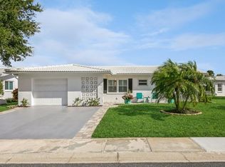 3525 98th Ave N #4, Pinellas Park, FL 33782