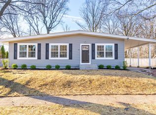 30 Kenlen Dr, Edison, NJ 08817