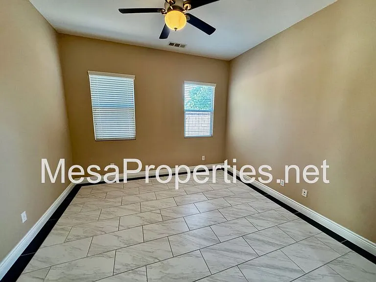 28610 Strauss Ln — Photo 13