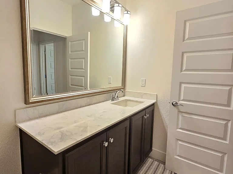 17584 Capricorn Ct — Photo 31