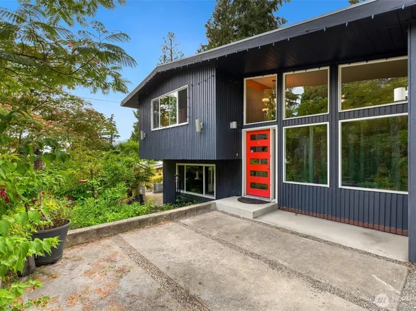 21207 S 97th Place, Kent, WA 98031