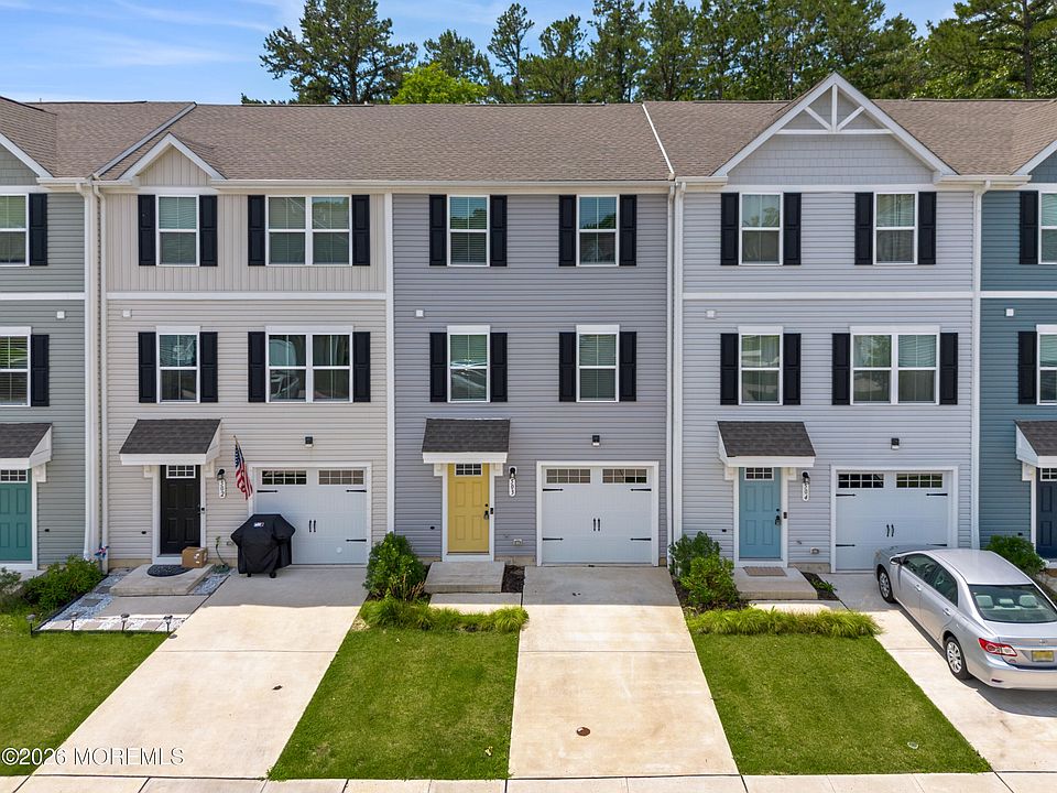 1st image of 503 Cyprus Court