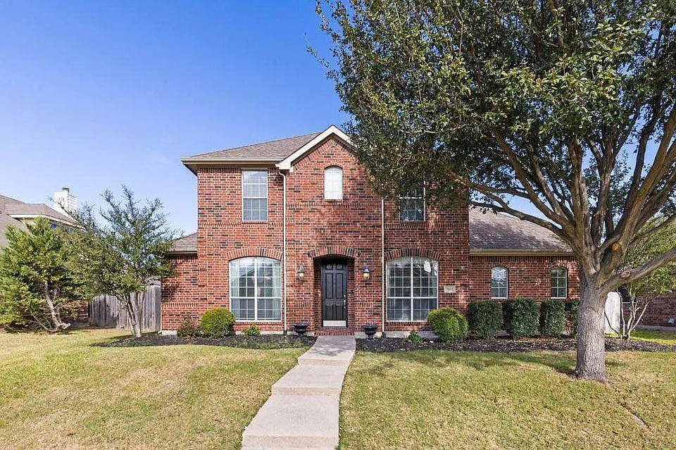 7905 Wilmington Dr