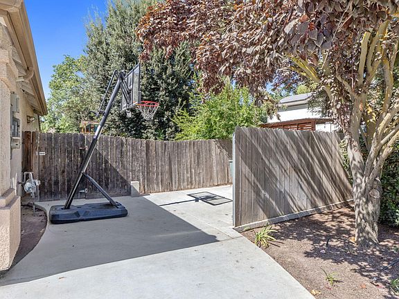 5th image of 3306 W Taylor Avenue