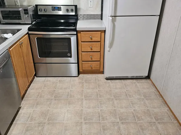 (undisclosed Address), Parkersburg, WV 26104
