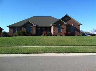 3889 Hickory Hollow Dr, Hamilton, OH 45013