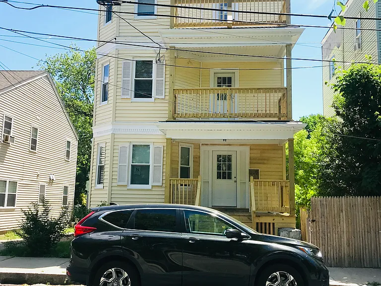92 Lucerne St #2 — Photo 7