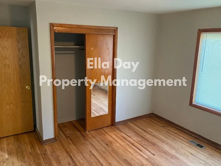 2759 N Iva Ave — Photo 6