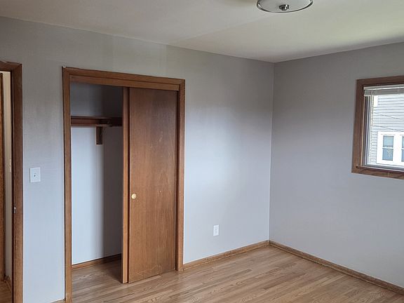 5th image of 323 W Bolivar Ave #3