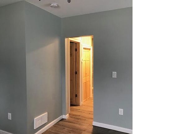 3rd image of 275 S Central Ave