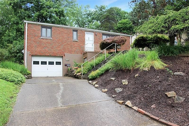 1st image of 5586 Clarene Dr