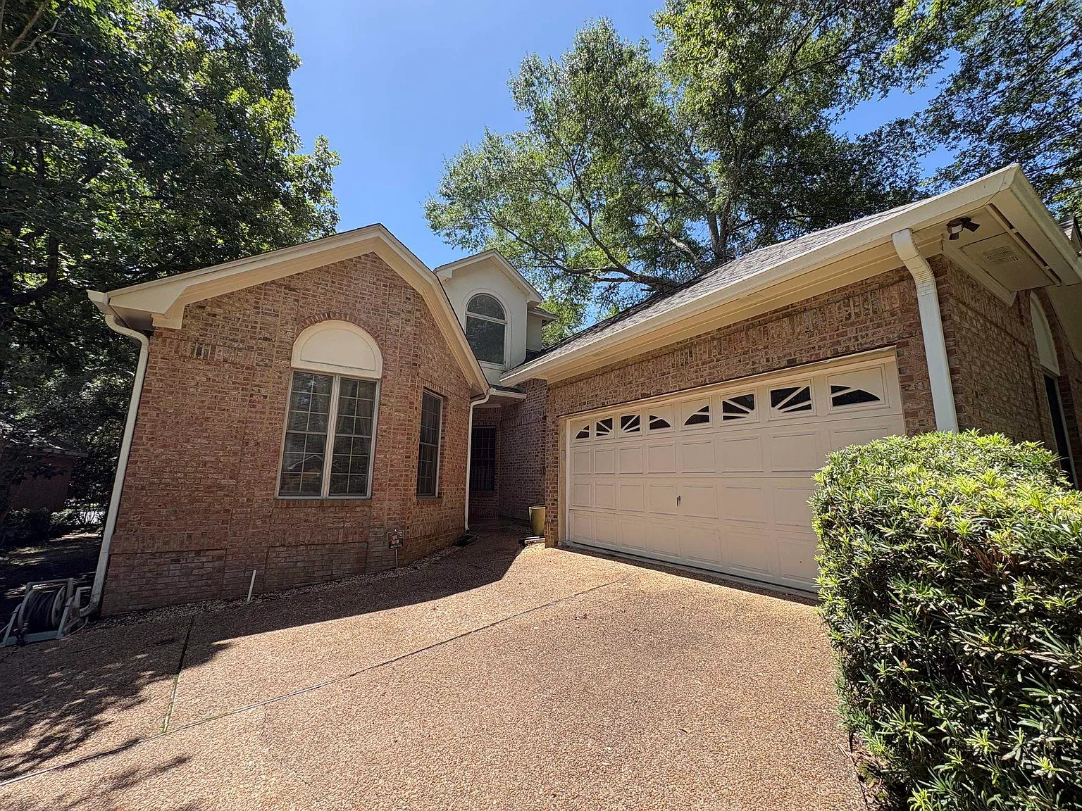 3 bed, 1983 sqft, $2,650 — Photo 4