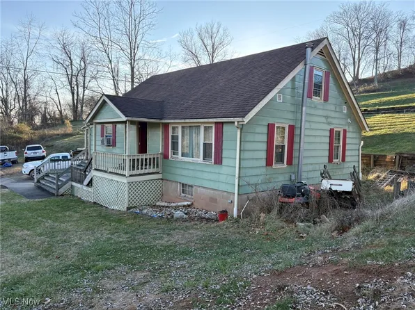 131 Cullen Rd, Marietta, OH 45750