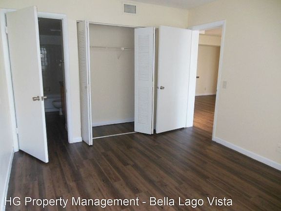 5th image of 724 Executive Center Dr #14-8-14