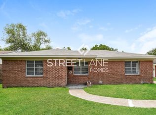 901 Romeo St, Pasadena, TX 77502