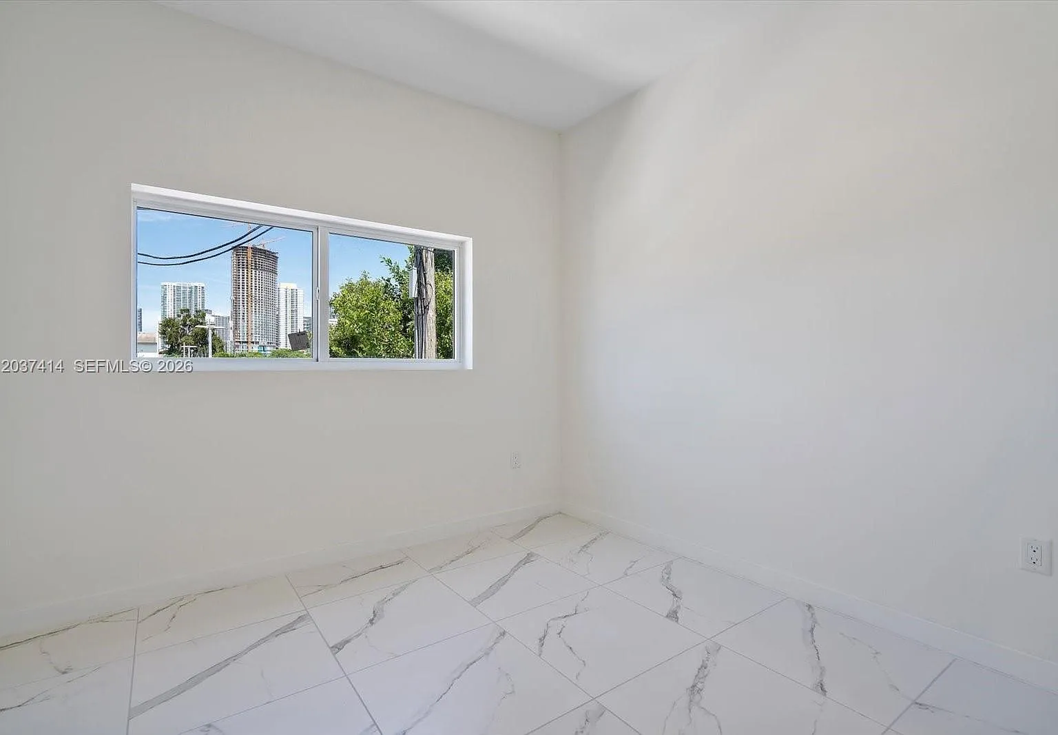2 bed, 835 sqft, $2,790 — Photo 4