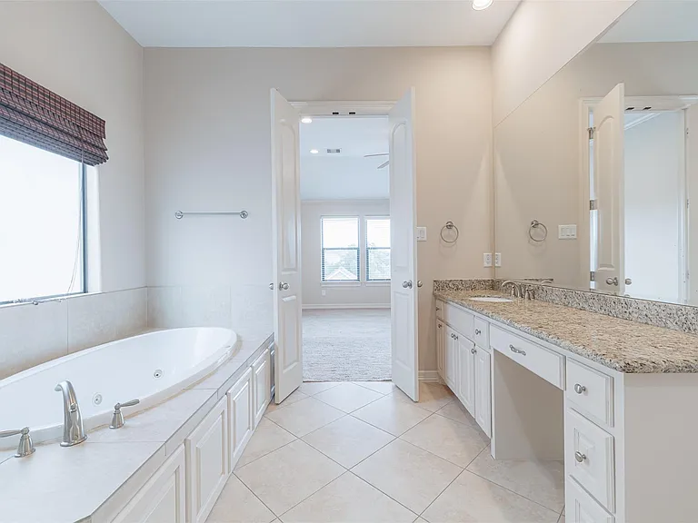 11207 Tramonto Dr — Photo 36