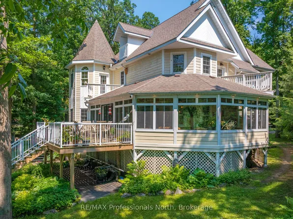 22 Knowles Cres E, Seguin, ON P0C 1J0